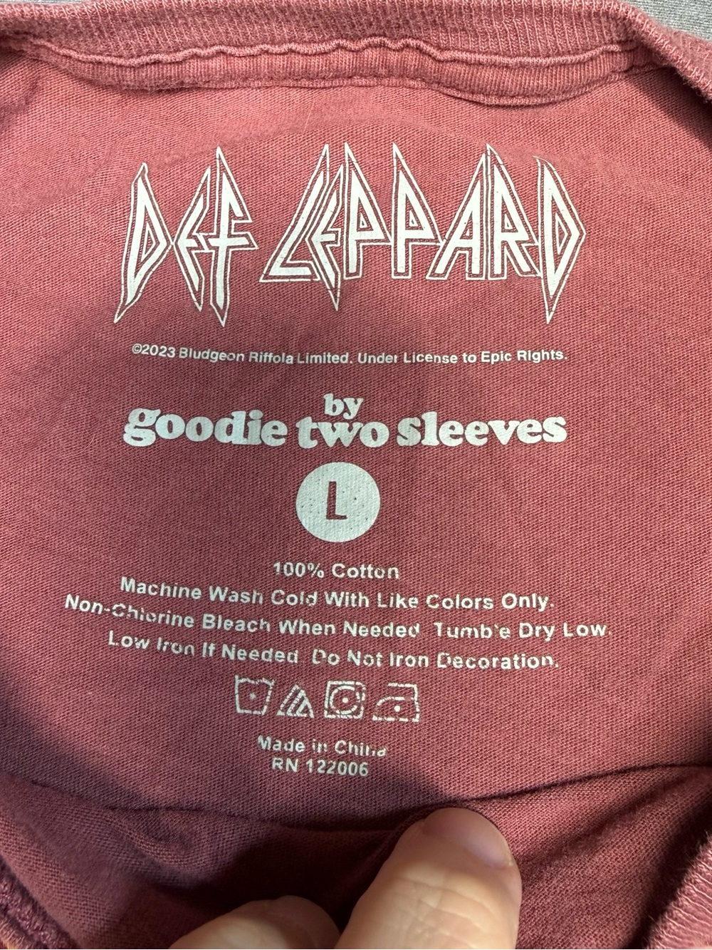 Def Leppard Pyromania Graphic Tee - Dusty Rose - Picture 2 of 5
